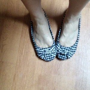 Black and White checkerboard flats
